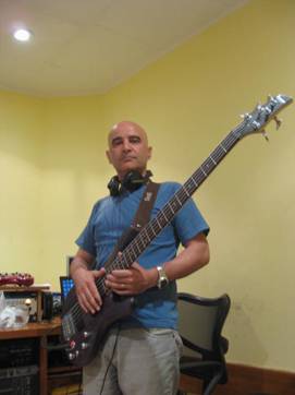 C:\Users\usuario\Desktop\IMAGENES\Hbitat- Aldo solista\Hbitat\En estudio\6.UTENSILIOS\Sesin 15 Diciembre 2012\IMG_6660.JPG